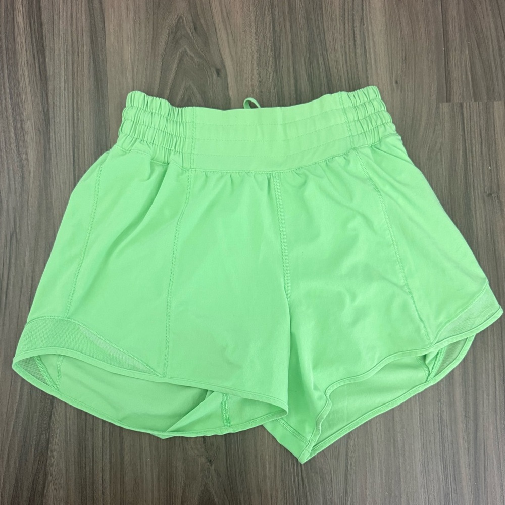 Lululemon Hotty Hot high rise lined 4 inch short